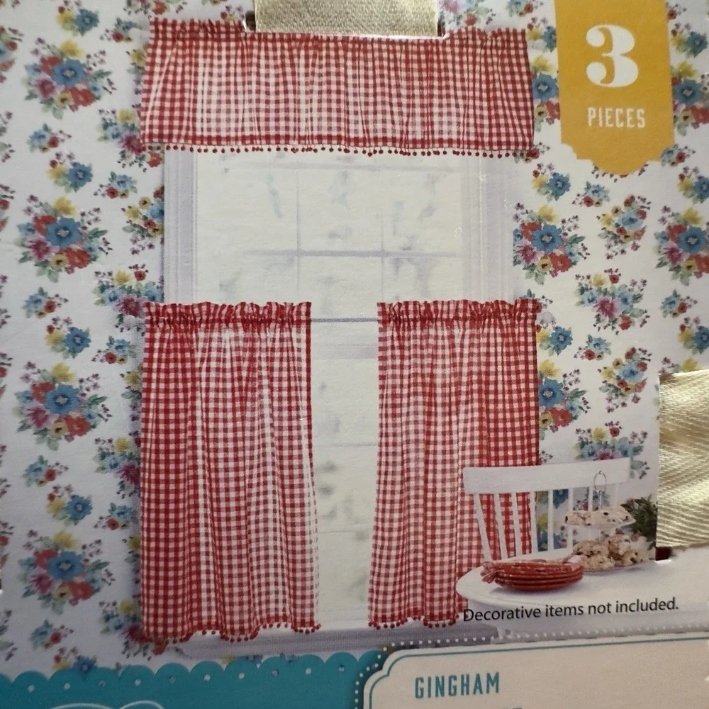NEW Pioneer Woman Red Gingham Small Window Cafe Curtain Set 3pc‎ Pom Pom Trim